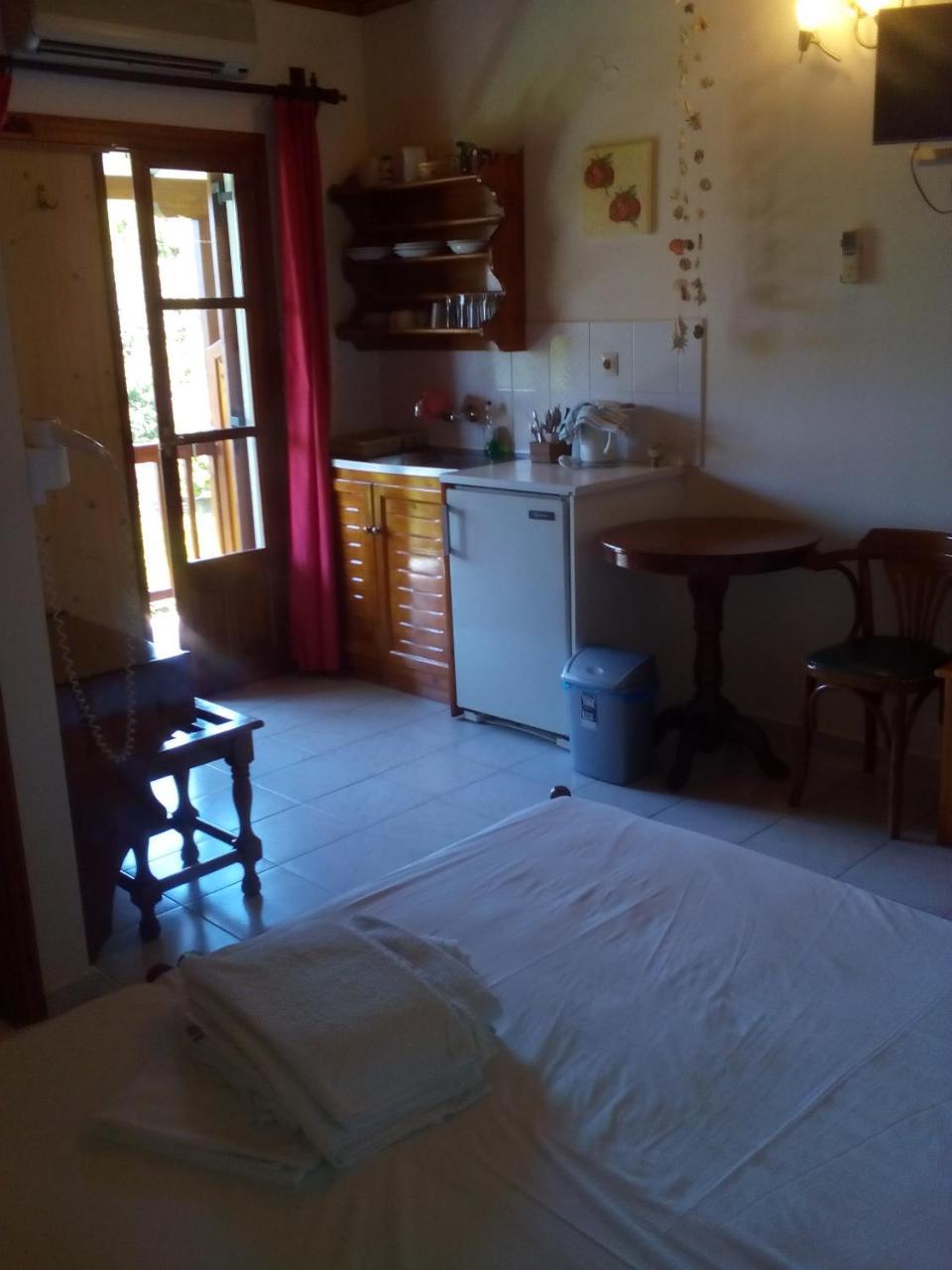 Ferienwohnung Pansion Matoula Skiathos-Stadt Exterior foto